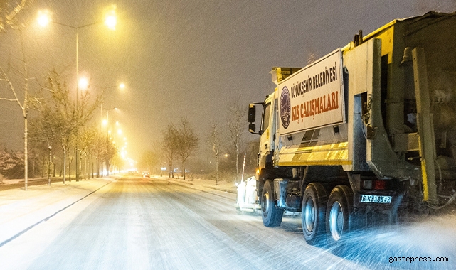 Kayseri'de 14 ilçede 270 mahalle yolu açıldı!