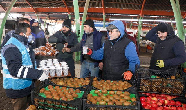 Kayseri Talas'ta Pazar Esnafına Soğuk Günde Sıcak Çorba!