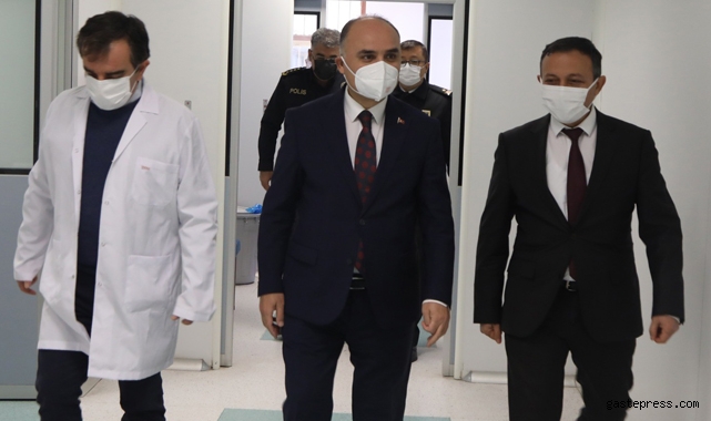 Kayseri Valisi Günaydın’dan ERÜ Aşı Araştırma ve Geliştirme Uygulama Merkezi’ne ziyaret!