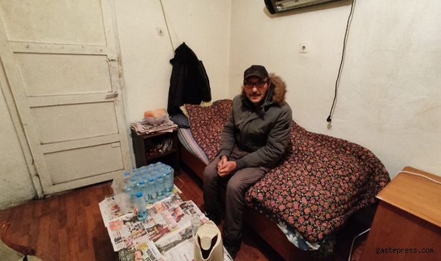 Nafaka borcunu ödeyemeyen adam 14 yıldır kömürlükte yaşıyor!
