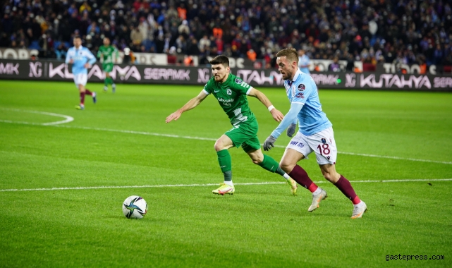 Trabzonspor, Karadeniz derbisinde fırsatı kaçırdı!