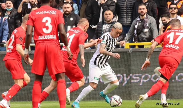 Altay yenilenen stadında ilk galibiyetini Gaziantep'ten aldı!
