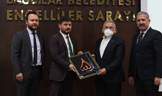 Başkan Büyükkılıç’a yılın ilk ödülü Kayserililerden!