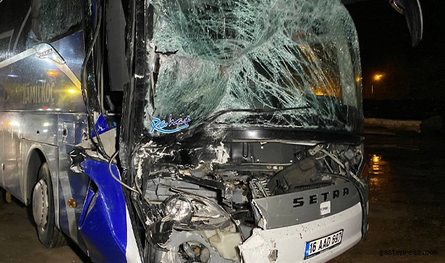 Bursa'da kaza, 20 yolcu ölümden döndü!