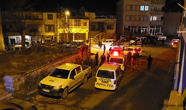 İki grup arasında kavga çıktı, markete giderken vuruldu!