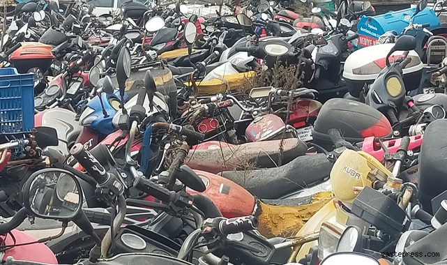 Kaderine terk edilmiş milyonluk servet otoparkta çürüyor: 13 yıldır bekleyen de var!