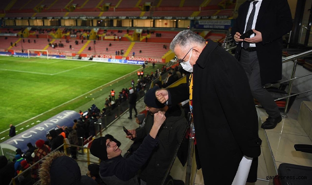 Kayseri Büyükşehir'den Kayserispor taraftarına jest!