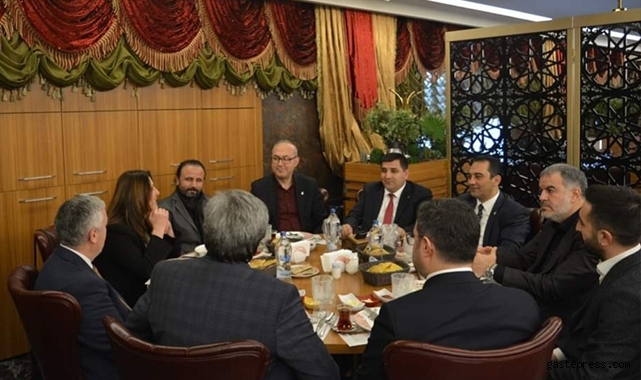 Kayseri muhalefet kanadı genel başkanların izinde!