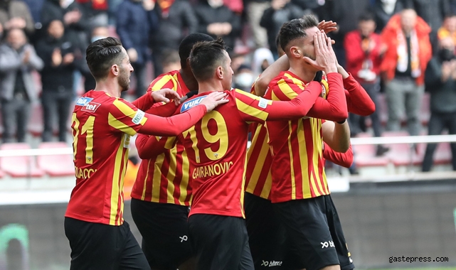 Kayserispor, sahasında konuk ettiği Giresunspor'u 2-1 ile geçti! 