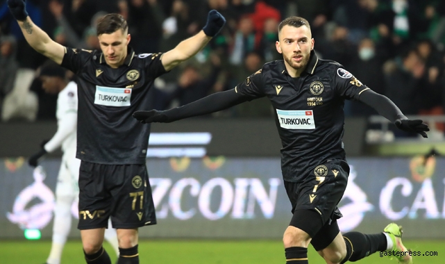 Konyaspor'dan altın gol!
