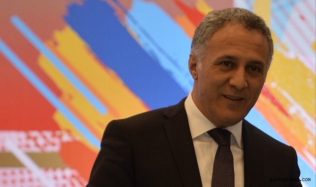 Mahmut Şahin, "Kişisel Verilerimiz ortalıkta cirit atıyor"