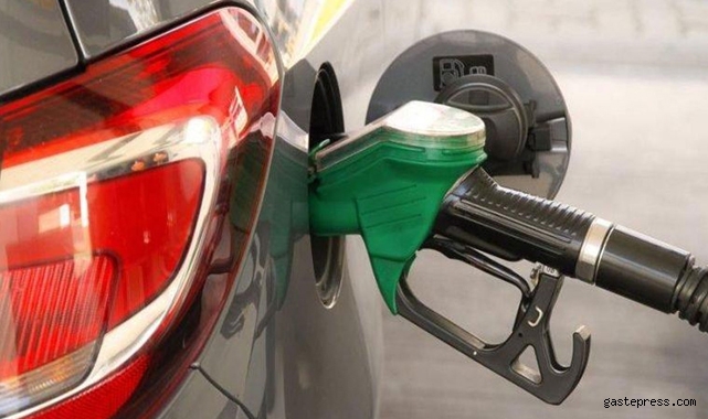 Petrol fiyatları düştü! Benzin ve motorine indirim geliyor!