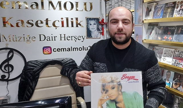 Sevgililer Günü’nde nostaljik ürünlere yoğun ilgi!