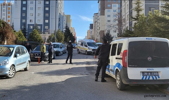 Silahla önce kocasını yaraladı, sonra kendi kafasına sıktı!