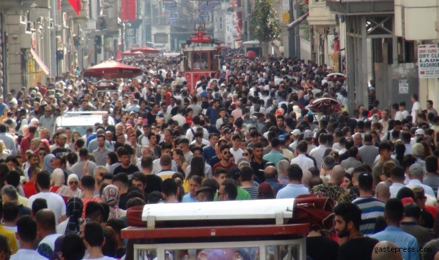 Türkiye nüfusu 84 milyon 680 bin 273 kişi oldu