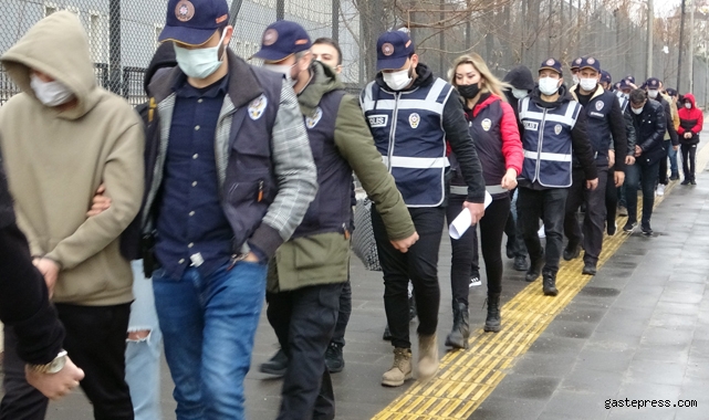Yasa dışı bahis çetesi üyeleri adliyeye sevk edildi!