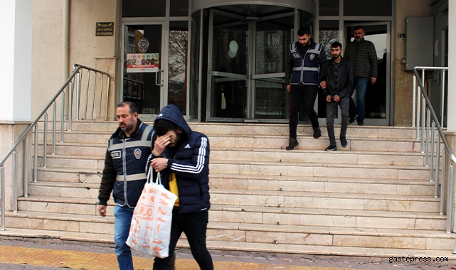 Aranan şahıslar yakalandı!