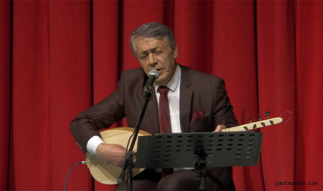Aşık Seyrani türkülerle anıldı!