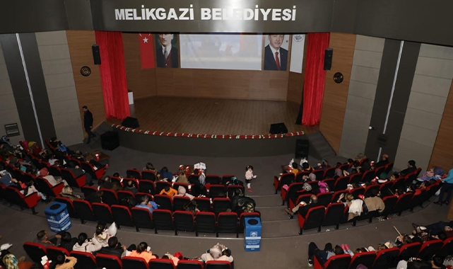 Çocuklardan 'Kitap sizden sinema bileti bizden' kampanyasına büyük ilgi!