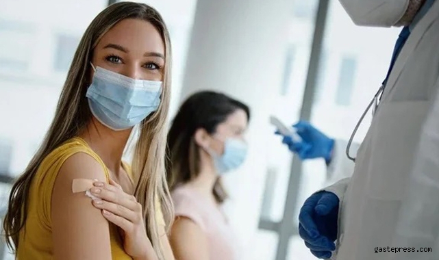 Dördüncü doz koronavirüs aşısı ölümlere karşı ne kadar etkili?