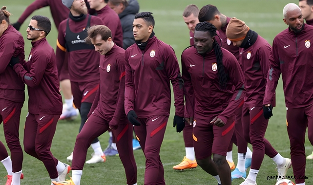 Galatasaray'da büyük operasyon! 8 isimle yollar ayrılıyor!