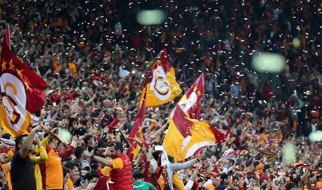 Galatasaray taraftarı Barcelona'yı uyutmadı!
