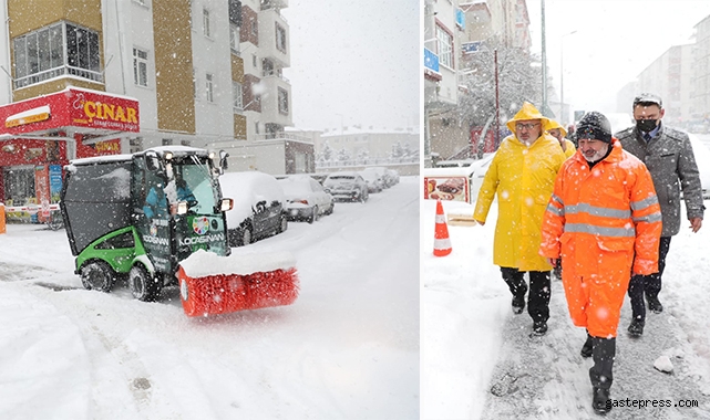 Kayseri Kocasinan'da kar temizleme çalışmaları hızla devam ediyor!