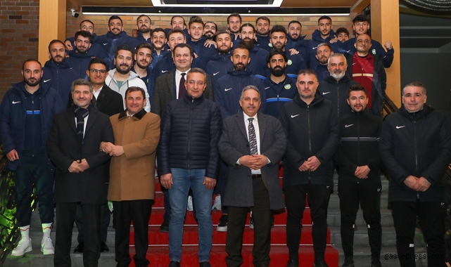 Mustafa Yalçın'dan Talasgücü Belediyespor'a; "Karizmanız Dillere Destan"