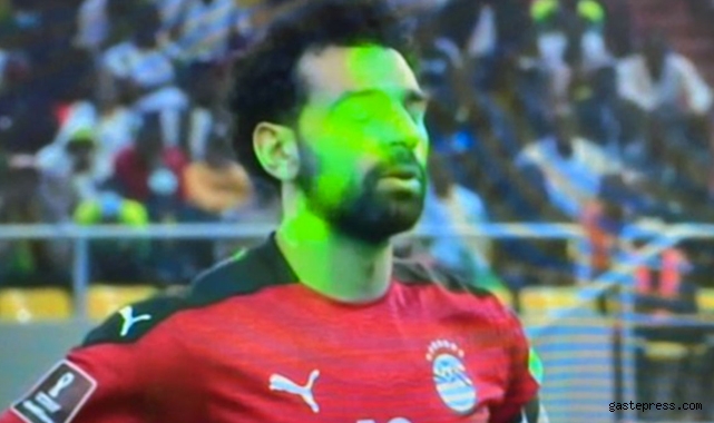 Salah ve Mostafa Mohamed penaltı kaçırdı Mısır elendi!