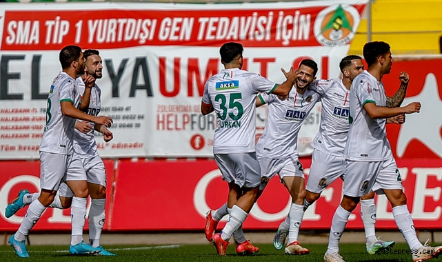 Alanyaspor evinde kazandı! Rizespor'un ligde kalma umutları iyice azaldı!