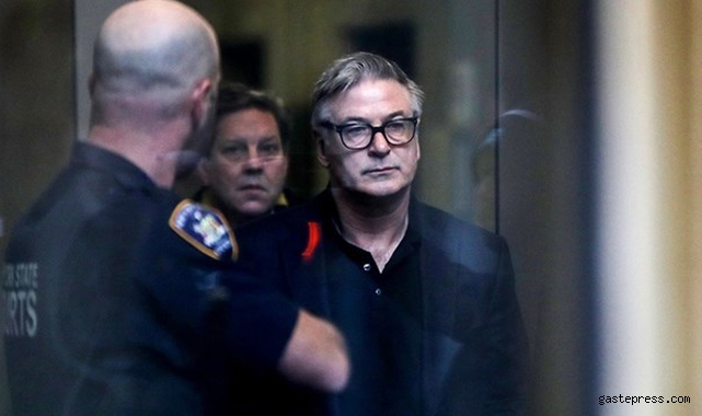 Alec Baldwin'in görüntü yönetmenini öldürdüğü kazada filmin yapımcılarına para cezası!
