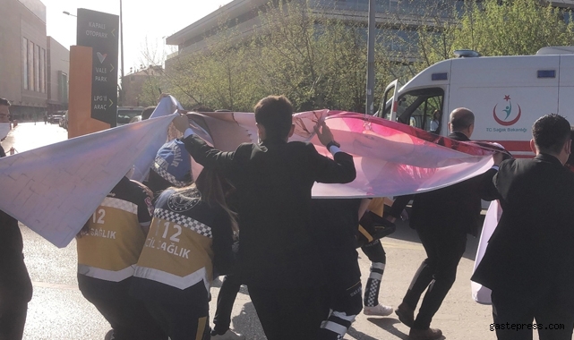 AVM'nin 3. katından düşen hamile kadın hayatını kaybetti!