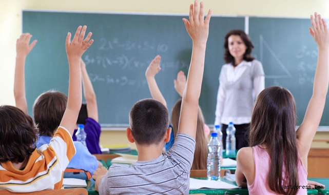AYM'nin din dersi kararına AK Parti'den tepki: Bu ihanete milletimiz izin vermez!