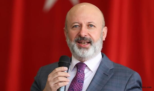 Başkan Çolakbayrakdar: “Emekçilerimiz ülke kalkınmasında büyük rol oynuyor”