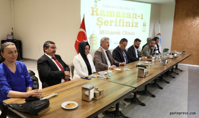 Başkan Palancıoğlu ve Kaymakam Bülent Karacan muhtarlarla bir araya geldi!