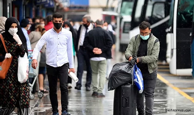 Bayram tatilinin 9 güne uzatılmama sebebi Suriyeliler iddiası!