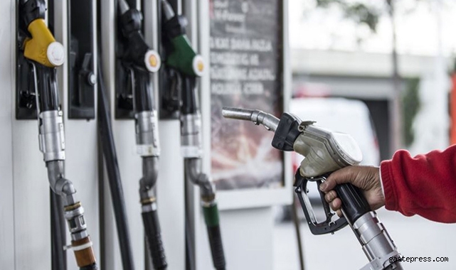 Benzine çok büyük zam! Benzinin litresine 30 Nisan'da 85 kuruş zam gelecek!