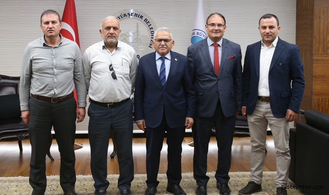 Büyükkılıç'a istişare ziyaretleri sürüyor!