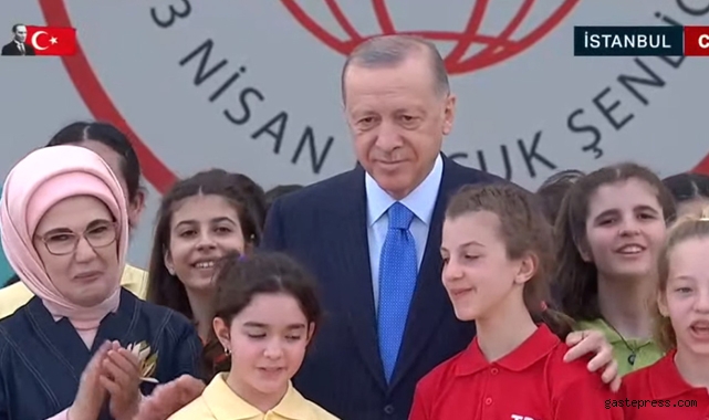 Cumhurbaşkanı Erdoğan: 'Çocukların kulakları bomba sesleriyle değil, akranlarının sesleriyle çınlamalıdır'