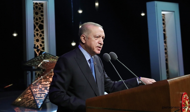Cumhurbaşkanı Erdoğan'dan Ayasofya-i Kebir Camii mesajı!