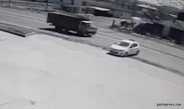 El freni çekilmeyen araç hareket etti, facia ucuz atlatıldı!