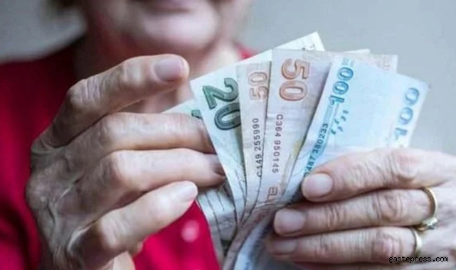 Emekli bayram ikramiyesi en az 2.500 TL!