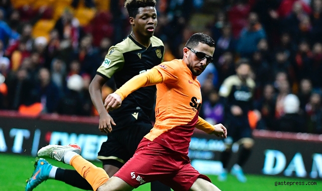 Galatasaray konuk ettiği Yeni Malatyaspor'u ikinci yarıda bulduğu gollerle 2-0 yendi!