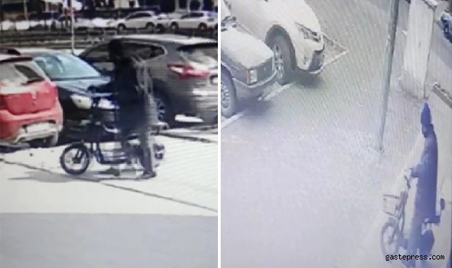 Hırsızın rahatlığı kamerada: Bisikletler kendininmiş gibi çalıp gitti!