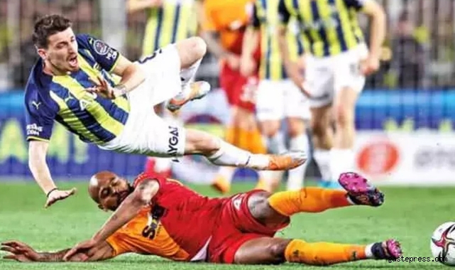 İngiliz basını derbide bir pozisyonda 5-6 takla atan Mert Hakan Yandaş'ı konuşuyor!