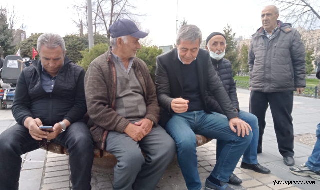 İYİ Partili Kazım Yücel, "Önce pandemi şimdide zamlar iftar davetlerini vurdu"