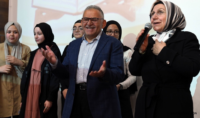 Kayseri'de Başkan Memduh Büyükkılıç, Gençlik Projesi'nde öğrencilerle buluştu!