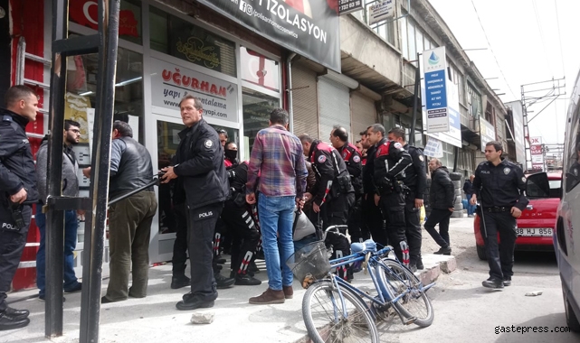 Kayseri'de nakliyeciler birbirine girdi: 1 kişi yaralandı!