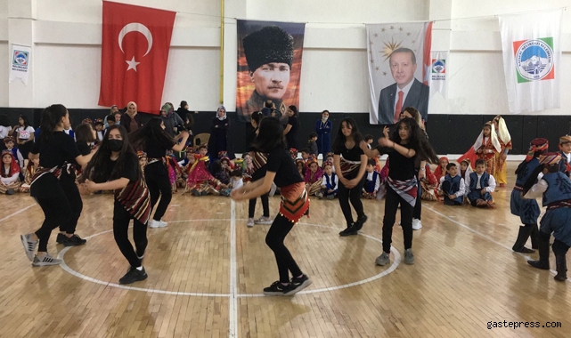 Kayseri Melikgazi’de halk oyunları kursu ile yöresel kültür yaşatılıyor!