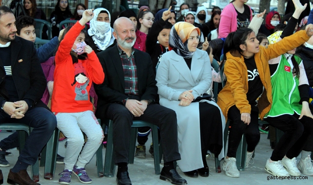 Kocasinan Belediye Başkanı Çolakbayrakdar, iftarı yetim çocuklarla açtı! 